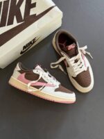 کتونی نایک ایر جردن 1 Low مدل Brown Pink – استایل خاص، کیفیت بالا، مناسب روزمره